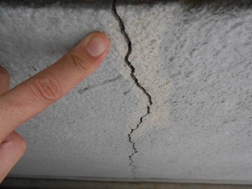 クラック2.jpg