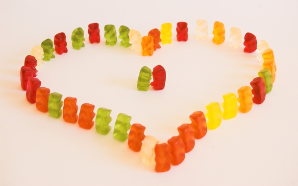 day_87___gummy_bear_love_by_mondsplitter.jpg