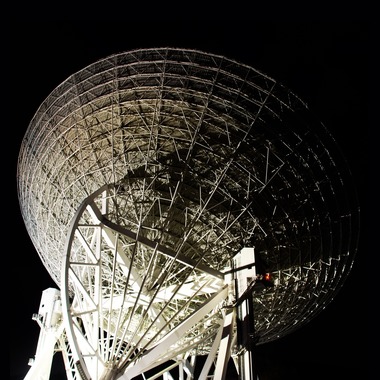 radio-telescope-1427463_1920.jpg