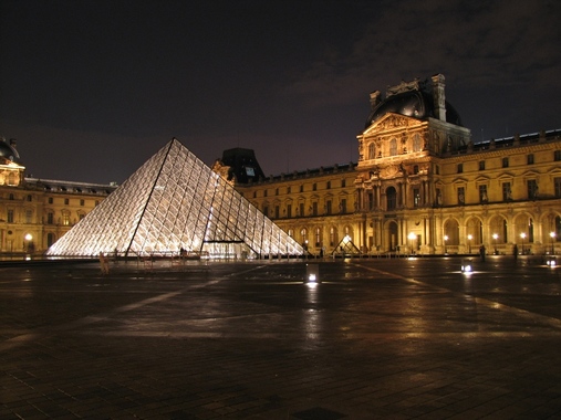 ルーヴル美術館.jpg