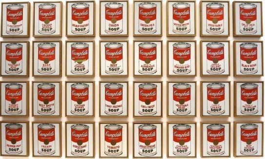 アンディウォーホルの32個のスープ缶.jpg