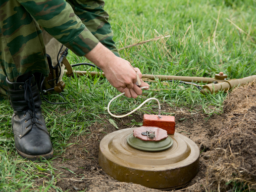 20180131-landmines-should-be-detonated-not-removed-01-w1280.jpg