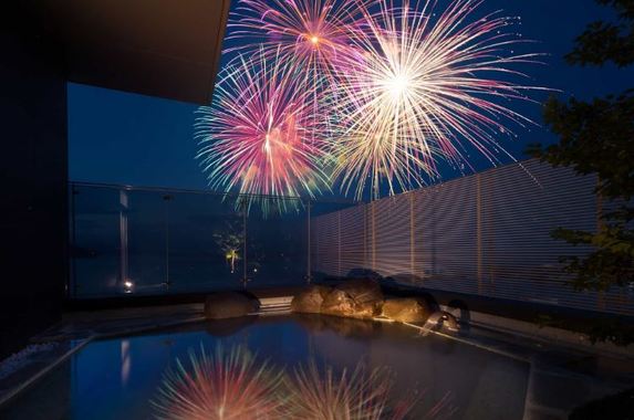 温泉花火.JPG