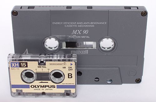 500px-CassetteAndMicrocassette.jpg