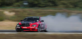 BMW_M6_drifting.jpg