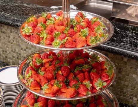 ritz_carlton_osaka_strawberry_dessert_buffet_221230_04.jpg