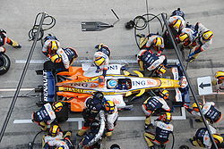 250px-Alonso_Renault_Pitstop_Chinese_GP_2008.jpg