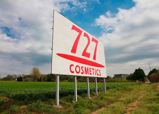 727_COSMETICS看板.jpg