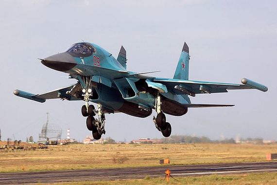 Sukhoi_Su-34_(09_RED).jpg