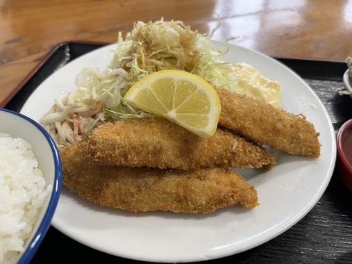 0406朝_市場食堂_鰺フライ定食.jpg