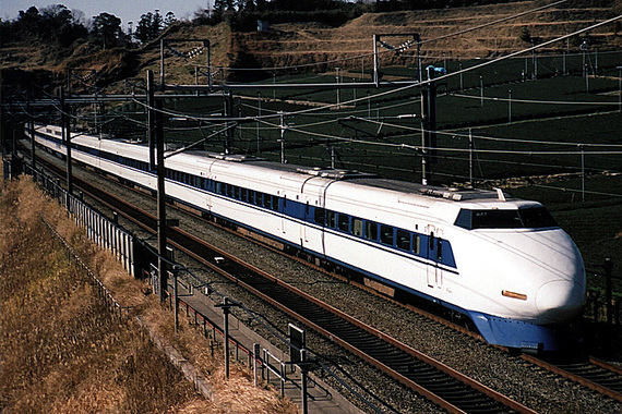 Shinkansen100.jpg