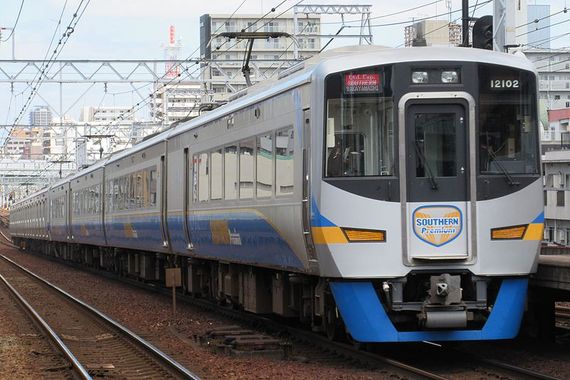 Nankai_12102_at_Shin-Imamiya_Station.JPG