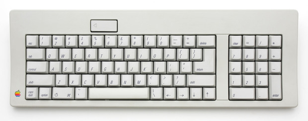 Apple_(Standard)_Keyboard_M0116.jpg
