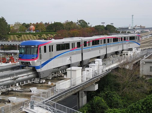 Osaka_Monorail_3000_series.jpg