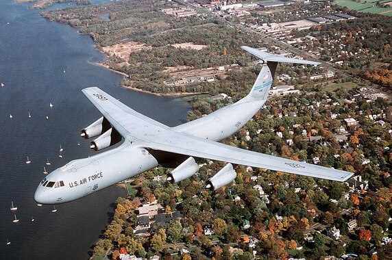 438th_Airlift_Wing_C-141_Starlifter.jpg