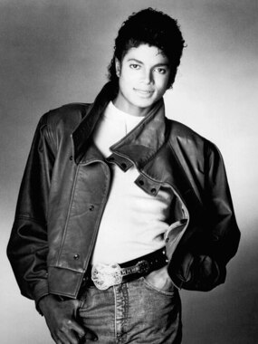 Michael_Jackson_1983_(HQ)_(cropped).jpg