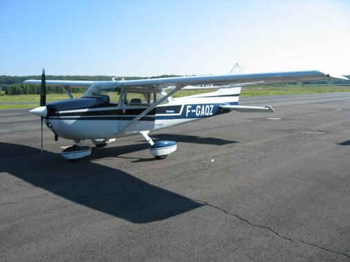 Cessna_172_2.jpg