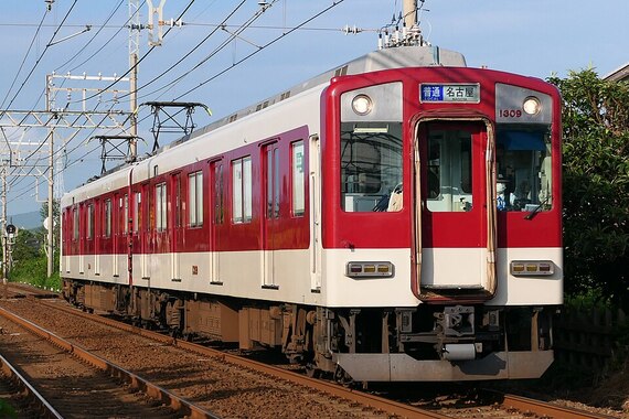 Kintetsu_1201-1209F.jpg