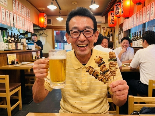 Man_smiling_with_202604142108.jpeg
