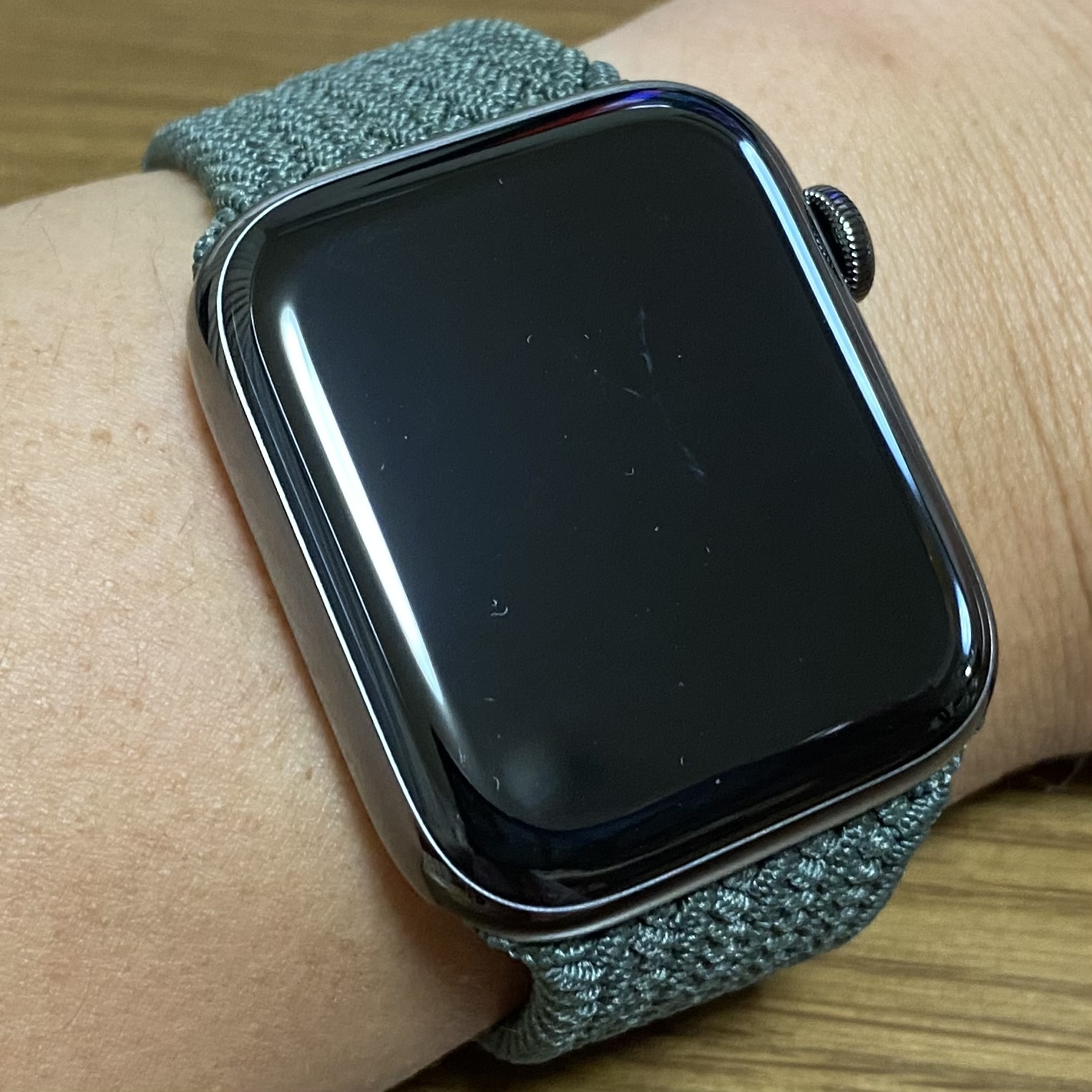 税込) Apple ブレイデッドソロループ インバネスグリーン 44mm Watch - その他
