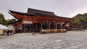 八坂神社本殿.jpg