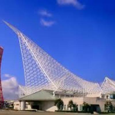 1200px-Kobe_maritime_museum2.jpg