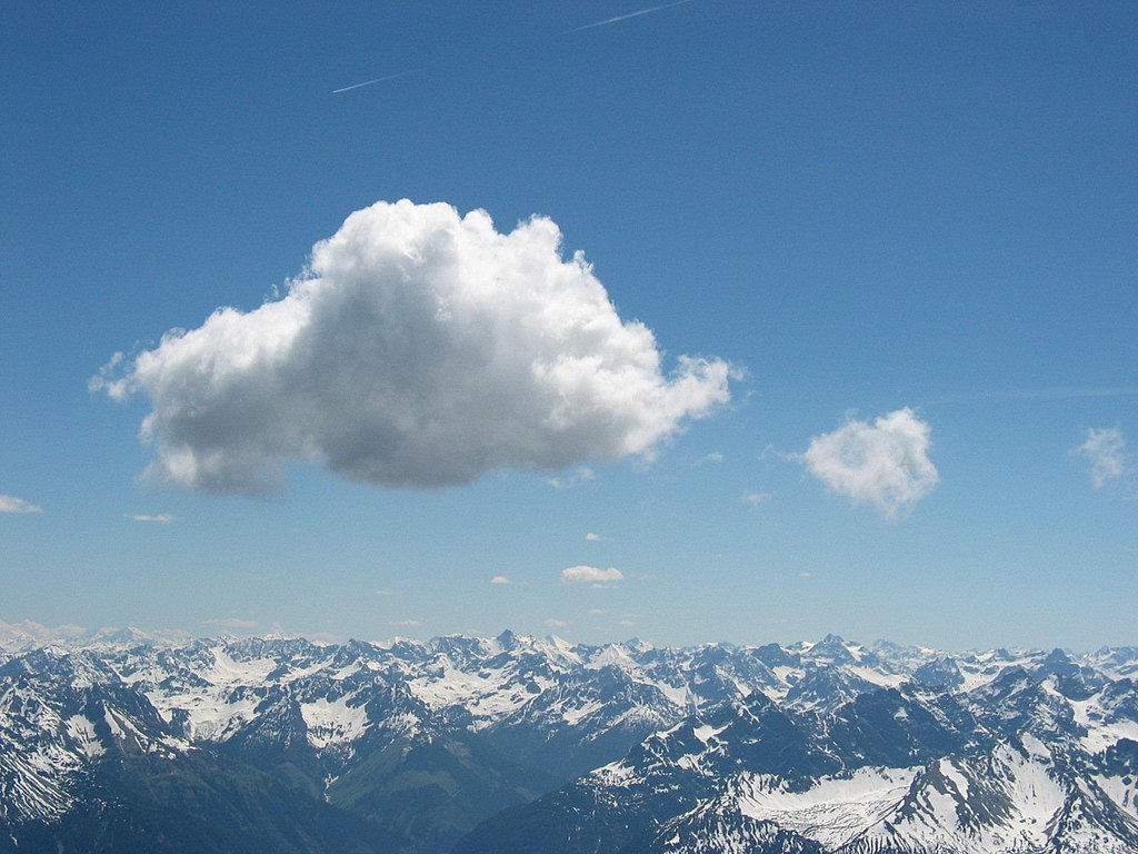 1024px-Cumulus_cloud_above_Lechtaler_Alps_at_tannheim__Austria.jpg