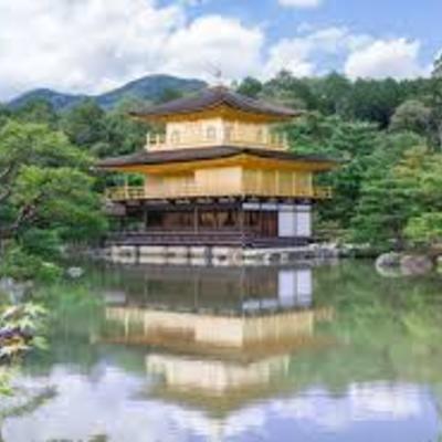 Kinkaku-ji_2015.jpg
