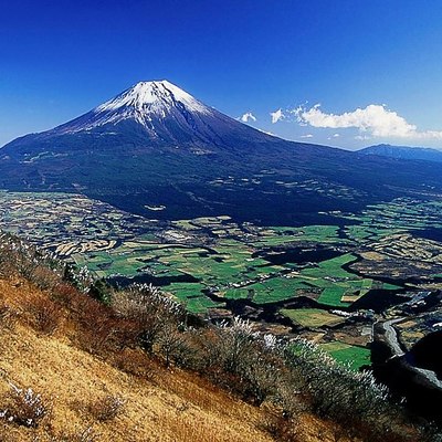 1024px-Fujisan_from_kenashiyama_01_1994_11_27.jpg