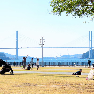 長崎水辺の森公園からの女神大橋.jpg