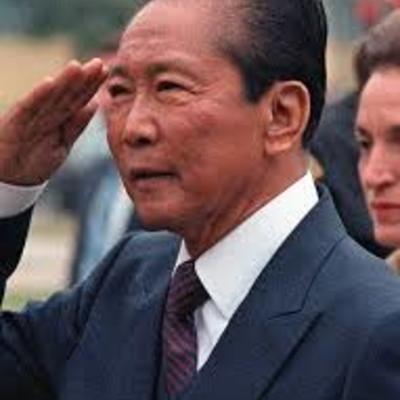 Ferdinand_Marcos_28cropped29.jpg