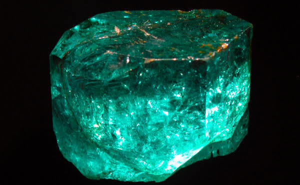 GACHALA_EMERALD_858ct_ｺﾛﾝﾋﾞｱ__ﾍﾞｶﾞ･ﾃﾞ･ｻﾝ･ﾌｧﾝ鉱山で1967年発見･1969年ｽﾐｿﾆｱﾝ博物館に寄贈_01.jpeg