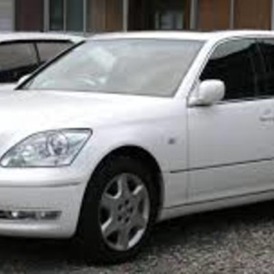 2003-2006_Toyota_Celsior.jpg