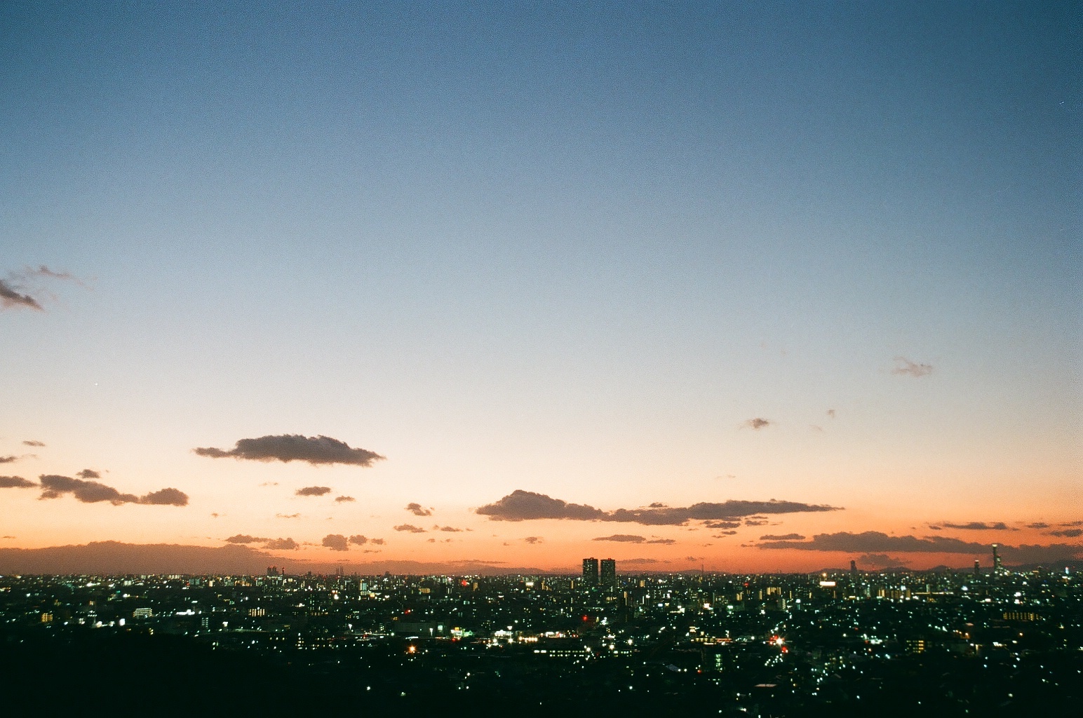 2022.01.04_OM2__24mm2.8__夜景.jpg