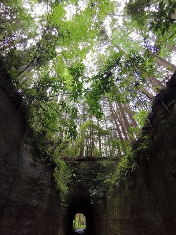 月崎トンネル.jpg