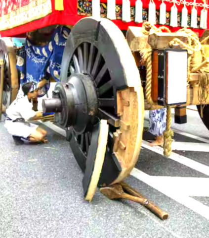 祇園祭事故 .PNG