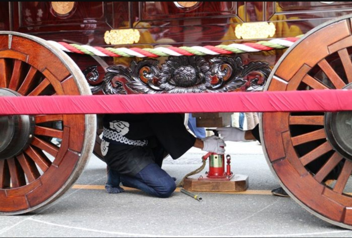 山鉾の方向転換川越市川越祭り.PNG