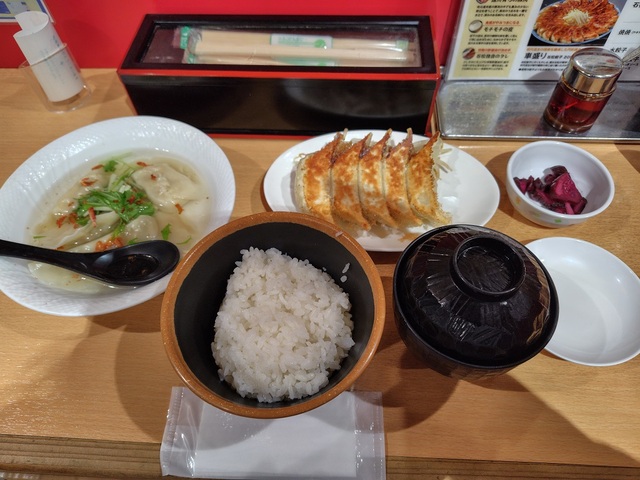 石松餃子.jpg