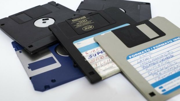 floppy-disk-214975_1280-640x360.jpg