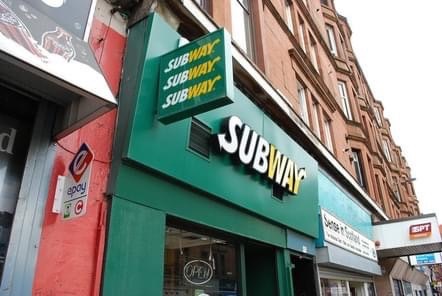 サンドイッチチェーンの「SUBWAY」。スコットランドで地下鉄（subway）に乗ろうと道を聞き、教えられた通り向かったらここに行き当たったそう。