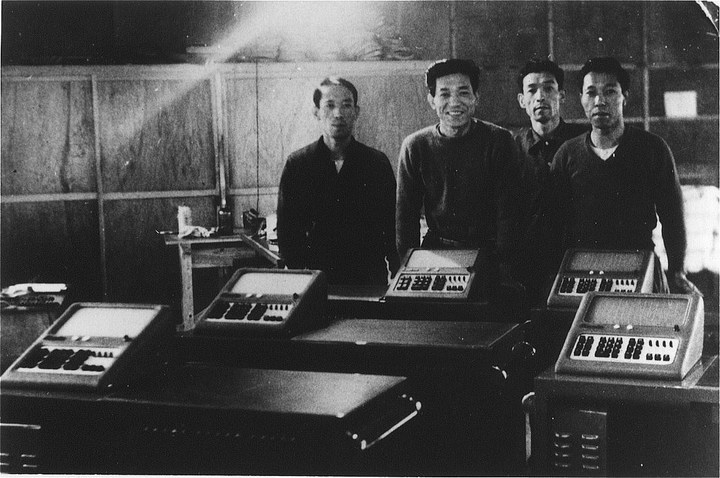   カシオ計算機の創業期をつくった樫尾四兄弟。四兄弟で役割分担して、時代を切り開くアイデアの多くを実現させた