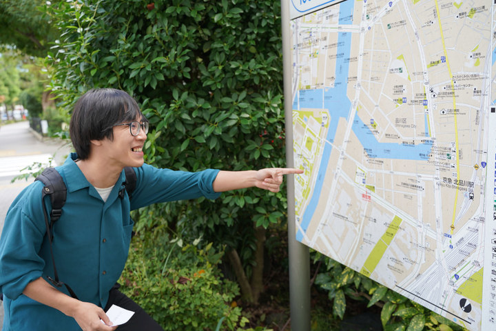 公園の入り口に地図を発見