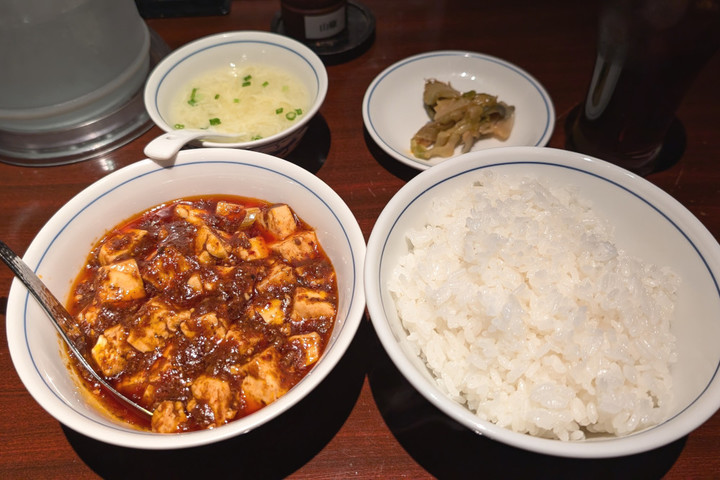 料理の写真を撮影