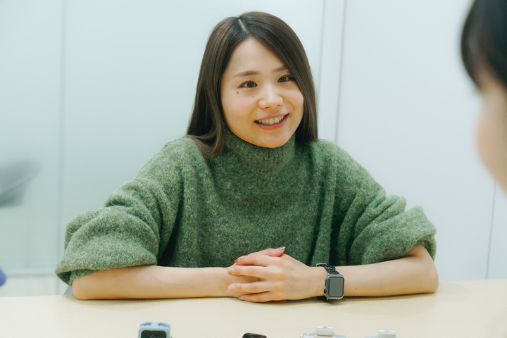 堀内さんは商品部でデバイスの企画開発を担当