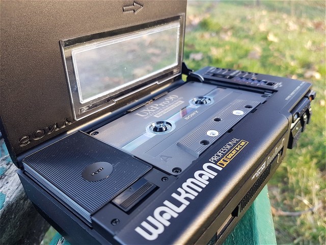 こちらのWM-D6Cは買取価格2万円（Photo by [https://www.flickr.com/photos/35282948@N07/38070556665 hdboy88]）