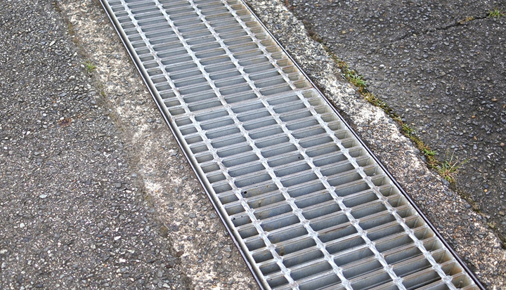 ここに落とす想像をしたことがある人は少なくないはず