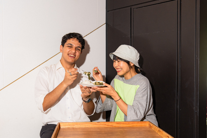 このムルキーヤは、ごはん屋さんの友達に作っていただきました。ありがたやぁ……。