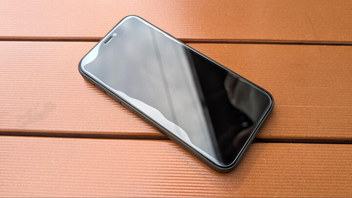 検証にはiPhone 12 miniを使用