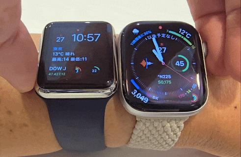 左が初代機、右がSeries 11