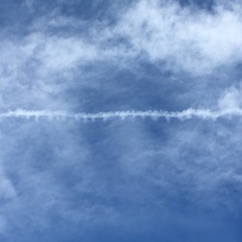 蒼空に雲